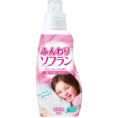 LION Fluffy Soflan Антибактериальный кондиционер для белья, цветочный аромат, 650 мл
