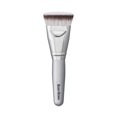 Rosy Rosa Multi-foundation brush Кисть для нанесения тональной основы