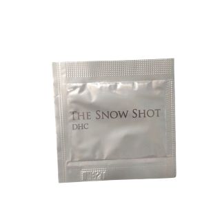 DHC The Snow Shot осветляющая и устраняющая тусклость сыворотка с ниацинамидом и производным витамина С, 0,5 г